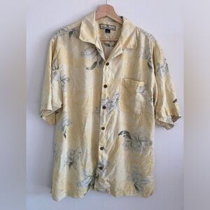 Tommy Bahama Hawaiian Shirt Floral Button Down 100% Silk